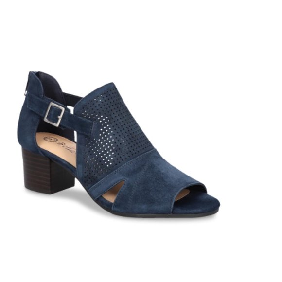 Bella Vita Shoes - Bella Vita Illiana Navy Sandal  Size 9M New In Box